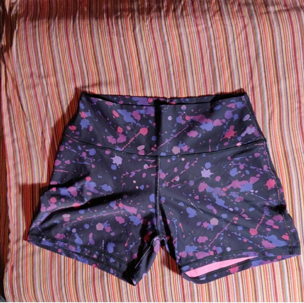 Leo Star ❤️ Athletica ladies large short